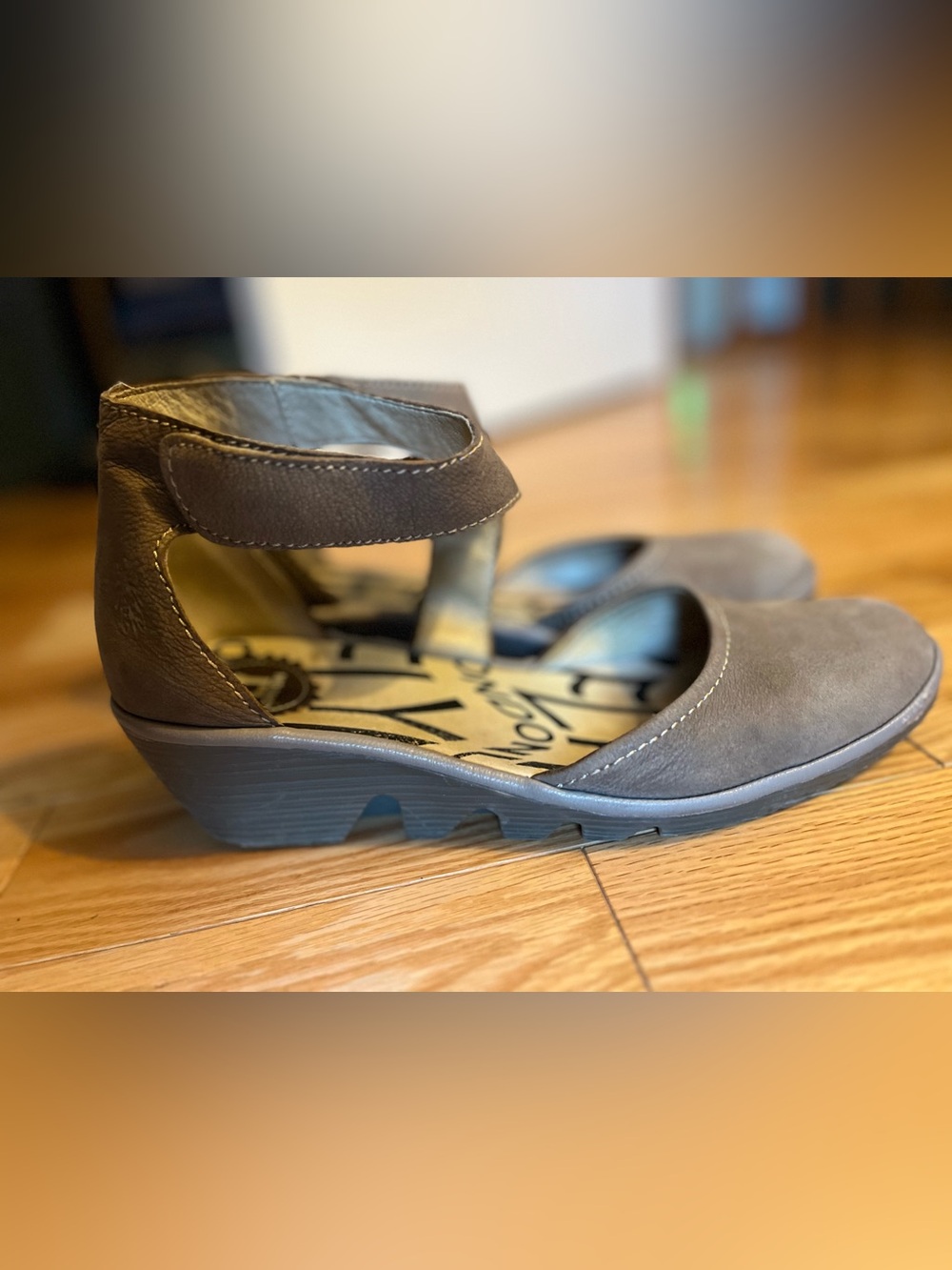 Fly London Wedge Shoe - Taupe Brown